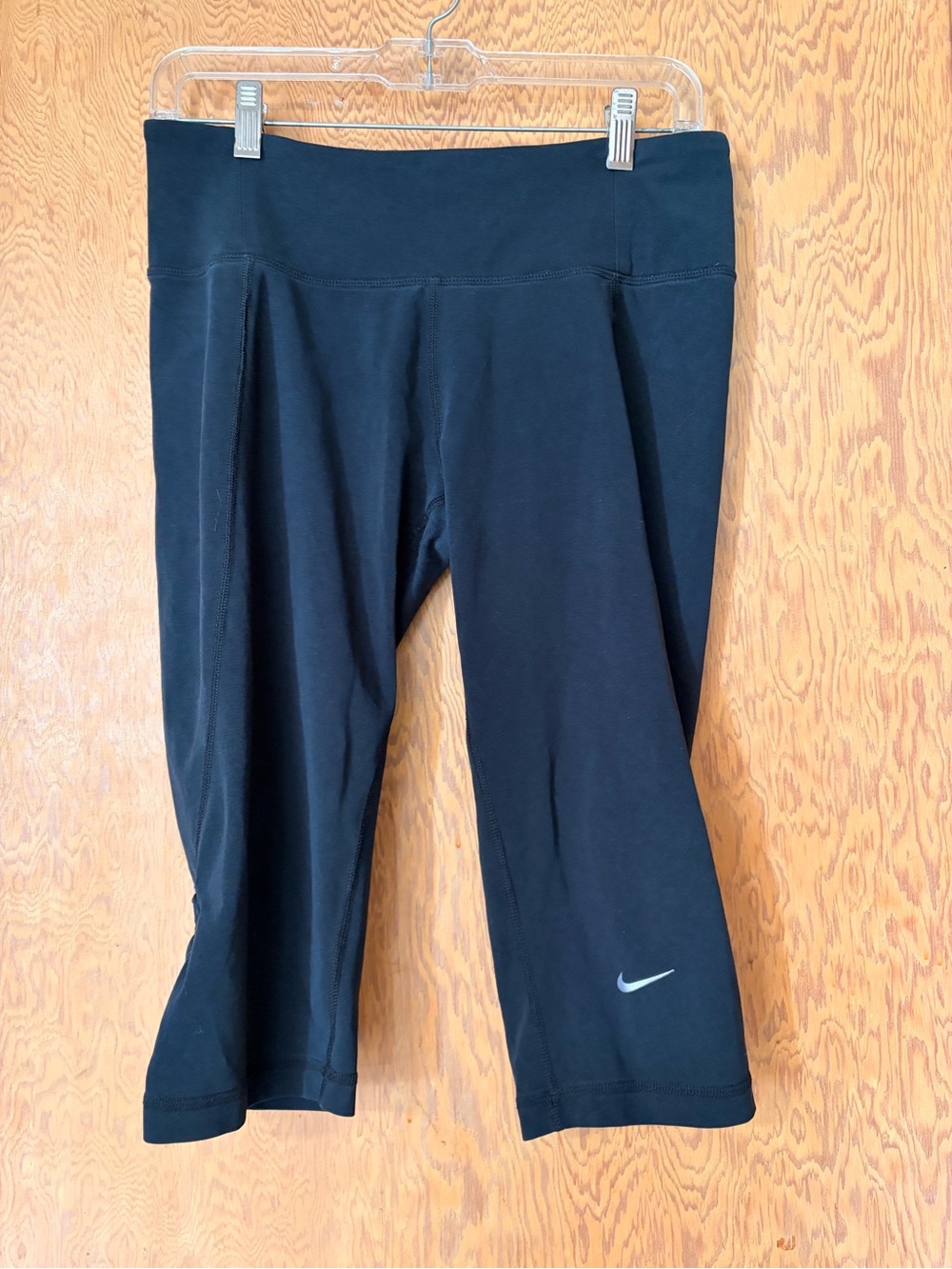 Nike Black Cropped Performance Leggings with Silver Swoosh